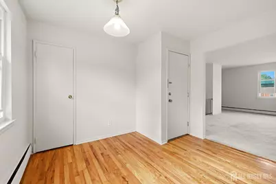 21 York Drive #3B, Edison, NJ 08817 - Photo 9