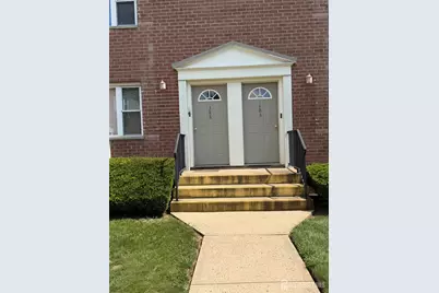 21 York Drive #3B, Edison, NJ 08817 - Photo 1