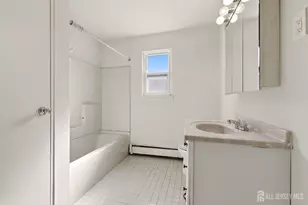 21 York Dr, Edison, NJ 08817 - Photo 19