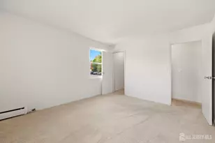 21 York Dr, Edison, NJ 08817 - Photo 17