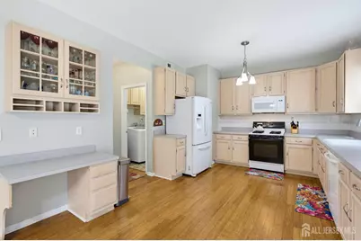 11 Camelot Drive, Monroe Township, NJ 08831 - Photo 15