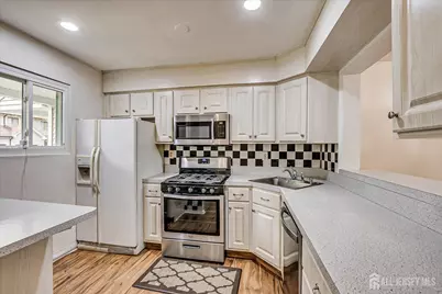 12 Tulip Court, Edison, NJ 08820 - Photo 7