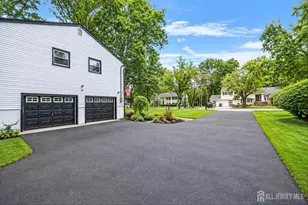4 Bunker Hill Run, East Brunswick Township, NJ 08816 - Photo 5