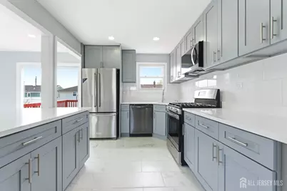29 Swarthmore Drive, Carteret, NJ 07008 - Photo 11