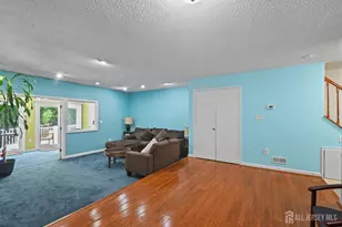 67 Albury Way, North Brunswick Township, NJ 08902 - Photo 11