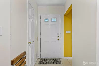 67 Albury Way, North Brunswick Township, NJ 08902 - Photo 5