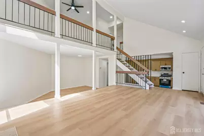 102 Kingsberry Drive, Franklin Township, NJ 08873 - Photo 7