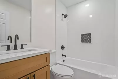 102 Kingsberry Drive, Franklin Township, NJ 08873 - Photo 19