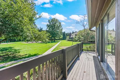 102 Kingsberry Drive, Franklin Township, NJ 08873 - Photo 25