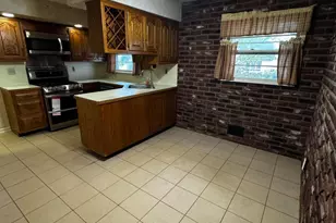 27 Frieda Ln, Colonia, NJ 07067 - Photo 5