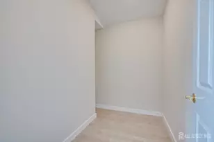 8 Fox Rd, Edison, NJ 08817 - Photo 21