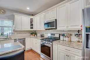 37 Wildwood Ave, Fords, NJ 08863 - Photo 17