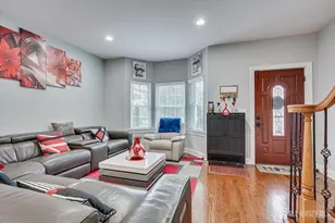 37 Wildwood Ave, Fords, NJ 08863 - Photo 9