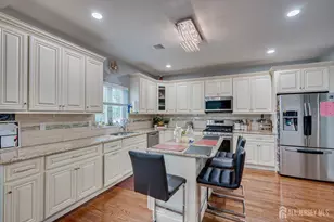 37 Wildwood Ave, Fords, NJ 08863 - Photo 19