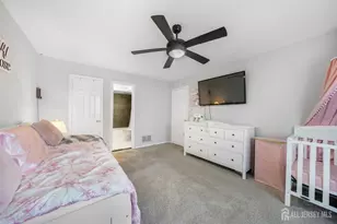 305 Michaels Ct, Woodbridge Township, NJ 07095 - Photo 11