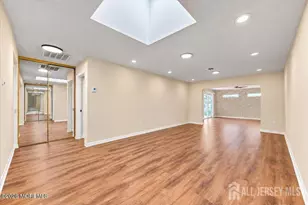 375C Duranta Plaza, Monroe Township, NJ 08831 - Photo 9