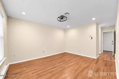 375-C Duranta Plaza, Monroe Township, NJ 08831 - Photo 17