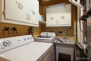 1465 Thomas Ave, North Brunswick Township, NJ 08902 - Photo 37