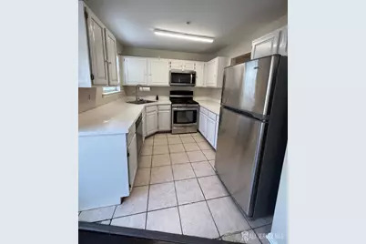 730 Harbortown Boulevard, Perth Amboy, NJ 08861 - Photo 11