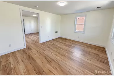 151 Macarthur Ave Avenue, Sayreville, NJ 08879 - Photo 5