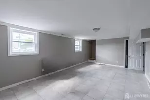 29-31 Glenn Dr, Woodbridge Township, NJ 08832 - Photo 9