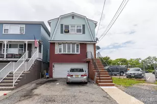 29-31 Glenn Dr, Woodbridge Township, NJ 08832 - Photo 1