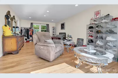 6 Mount Court, East Brunswick Township, NJ 08816 - Photo 19