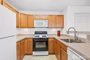 358 Rector St, Perth Amboy, NJ 08861 - Photo 35