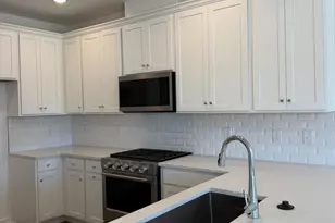 918 District Blvd, East Brunswick Township, NJ 08816 - Photo 5