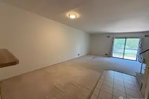 12 Sunflower Ct, Edison, NJ 08820 - Photo 9