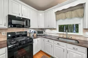 6 Polonia Ct, Monroe Township, NJ 08831 - Photo 25