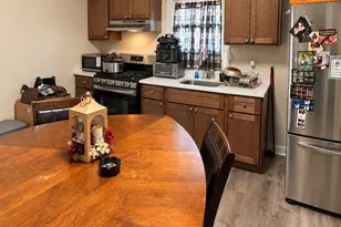 676 Charles St, Perth Amboy, NJ 08861 - Photo 45