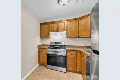 2101 Bayhead Drive, Sayreville, NJ 08859 - Photo 17