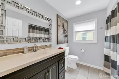 555 E Washington Avenue E, Woodbridge Township, NJ 07095 - Photo 15