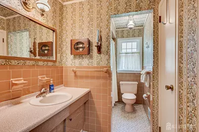 560 Wakefield Drive, Metuchen, NJ 08840 - Photo 41