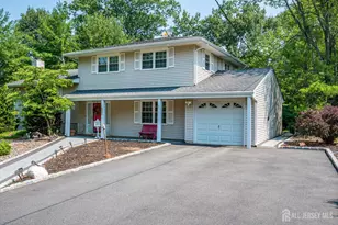 560 Wakefield Dr, Metuchen, NJ 08840 - Photo 1