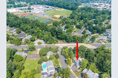 560 Wakefield Drive, Metuchen, NJ 08840 - Photo 7