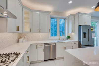 54 Nevsky Street, Edison, NJ 08820 - Photo 21