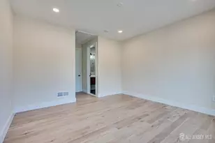 54 Nevsky St, Edison, NJ 08820 - Photo 59