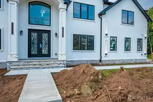 54 Nevsky St, Edison, NJ 08820 - Photo 5