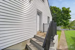 121 Dorothy St, Carteret, NJ 07008 - Photo 19