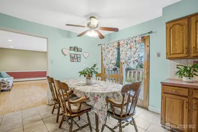 11 Woodrow Wilson Drive, Edison, NJ 08820 - Photo 9