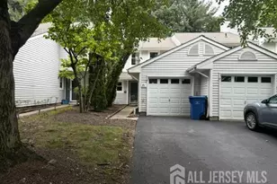 81 Woodmere Dr, Sayreville, NJ 08859 - Photo 1