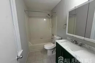 81 Woodmere Dr, Sayreville, NJ 08859 - Photo 9