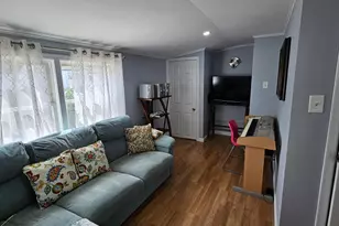 136 Isabelle St, Menlo Park Terrace, NJ 08840 - Photo 15