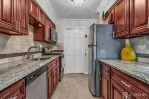 69 Lexington Cir, Old Bridge Township, NJ 07747 - Photo 13