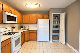 29 Pembrook Ave, North Brunswick Township, NJ 08902 - Photo 3