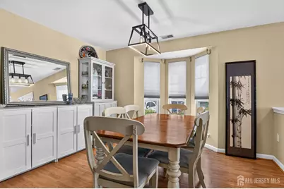 12 Berkshire Court, Manalapan Township, NJ 07726 - Photo 3