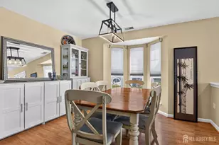 12 Berkshire Ct, Manalapan Township, NJ 07726 - Photo 3