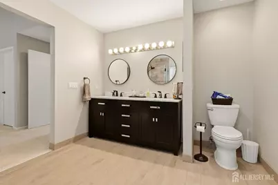 11 Vreeland Court, Sayreville, NJ 08872 - Photo 19